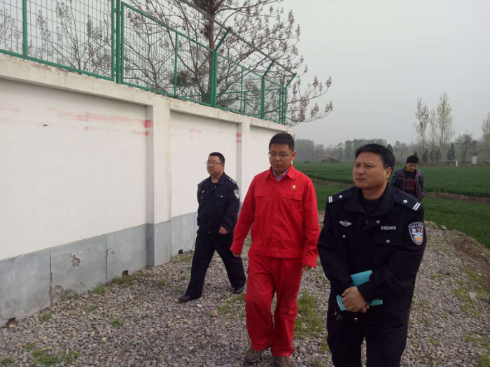 【平安建設宣傳之三】渭南市公安局經開分局安全防范強意識 警企聯動保平安