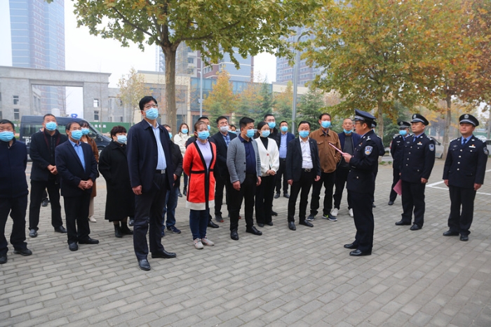 渭南市公安局經開分局扎實開展深化平安建設暨向人民報告主題活動