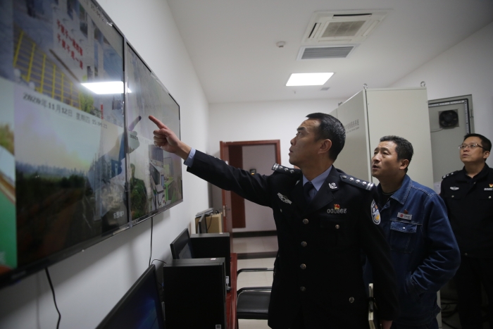 王濤深入轄區重點企業開展調研走訪