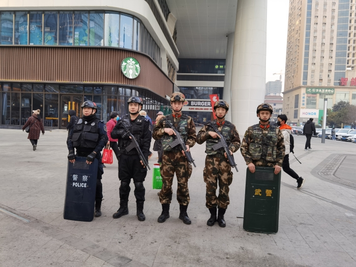 臨渭公安：元旦民警執勤忙 堅守崗位保平安
