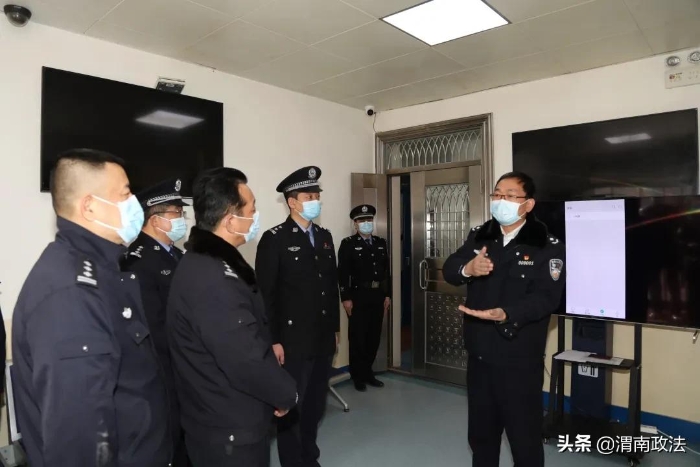 楊建琦深入臨渭分局調(diào)研指導(dǎo)公安工作(圖)