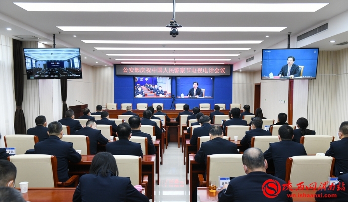 以訓詞為號令 以旗幟為指引 渭南市公安局隆重舉行升警旗儀式（組圖）