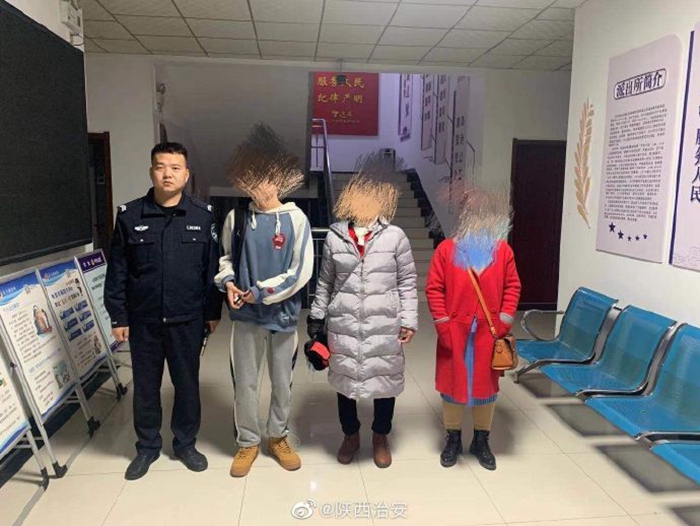 3月14日晚，大荔公安救助因中考學業(yè)壓力大而離家出走的少年。