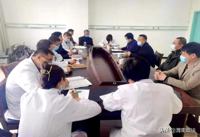 渭南市司法局督導(dǎo)渭南人民醫(yī)院法醫(yī)司法鑒定所突出問題專項(xiàng)治理工作（圖）