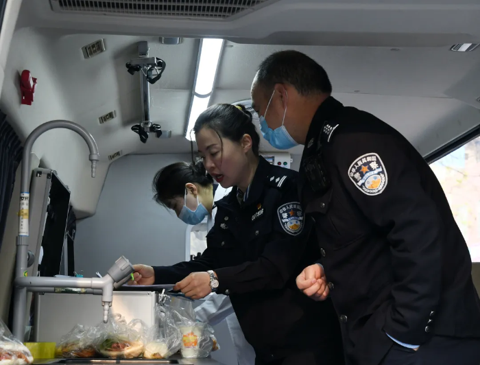 渭南公安匯聚監管合力筑牢百姓環食藥安全“防火墻”