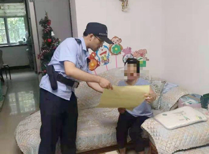 華陰公安成功勸阻一起“冒充華裔美國人”的電信詐騙案件.