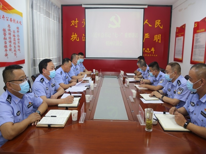 王濤帶頭宣講<span style=