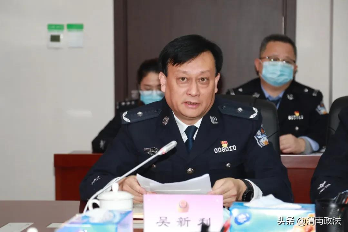楊建琦赴富平送獎慰問一線民警（組圖）