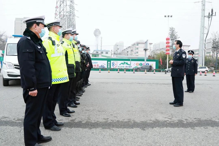 楊建琦春節前夕赴基層看望慰問一線民警輔警。