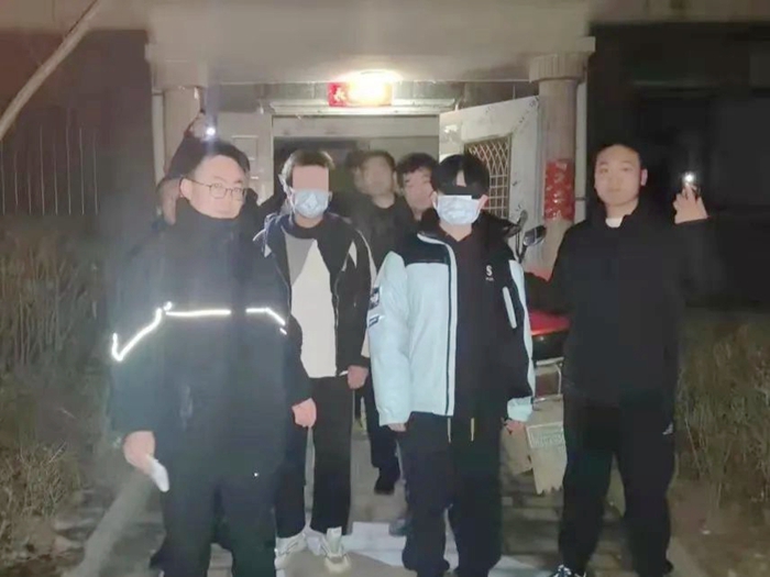 華州警方破獲系列盜竊車內財物案.