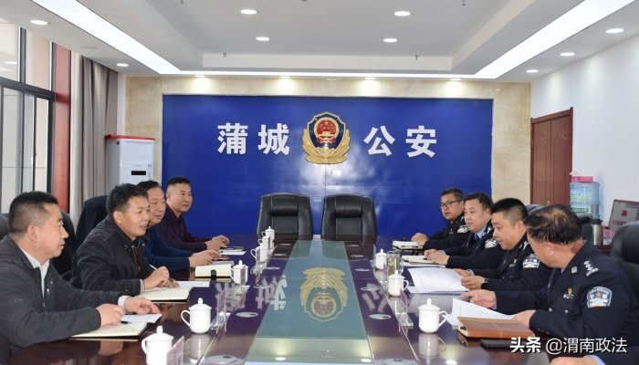 省公安廳環(huán)食藥總隊(duì)副總隊(duì)長(zhǎng)郭景通一行來渭督導(dǎo)檢查專項(xiàng)工作(組圖)