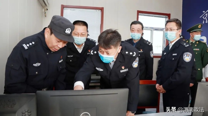 杜清江來渭督導檢查全國兩會安保及派出所規范化建設工作(組圖)