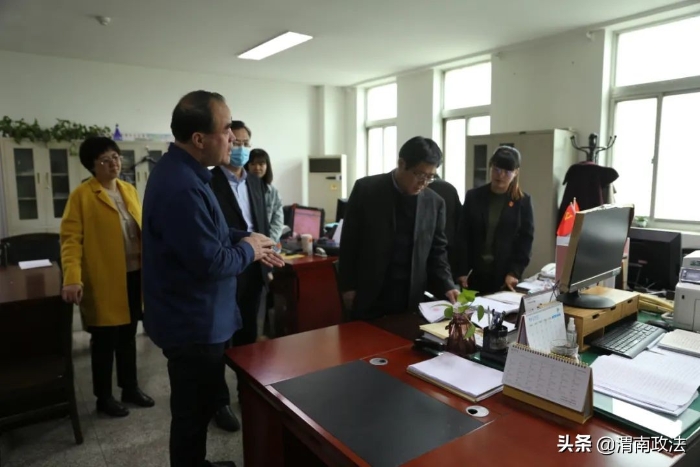 渭南中院黨組書記賀世輝看望慰問一線法官干警