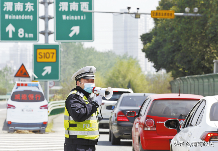 清明節期間全市社會治安大局平穩有序(組圖)