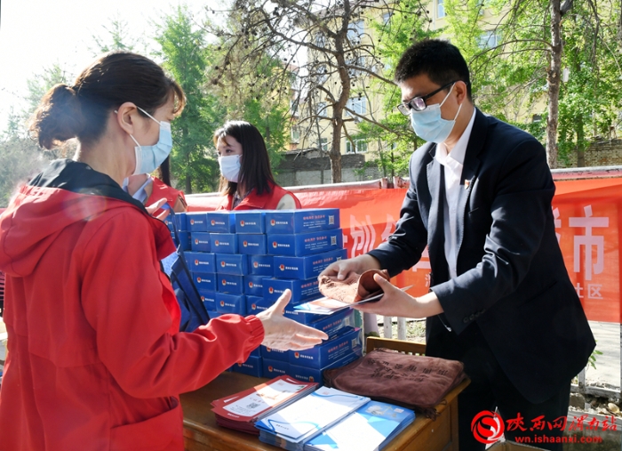 渭南市司法局開展“踐行文明行為條例，爭創全國文明城市”普法宣傳活動（組圖）