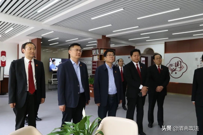 賀世輝深入富平法院宣講市第六次黨代會(huì)和市“兩會(huì)”精神并開展調(diào)研（圖）