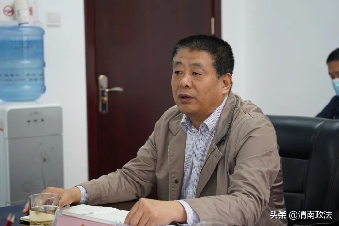 渭南市檢察院召開業(yè)務(wù)分析研判會商會議(組圖)