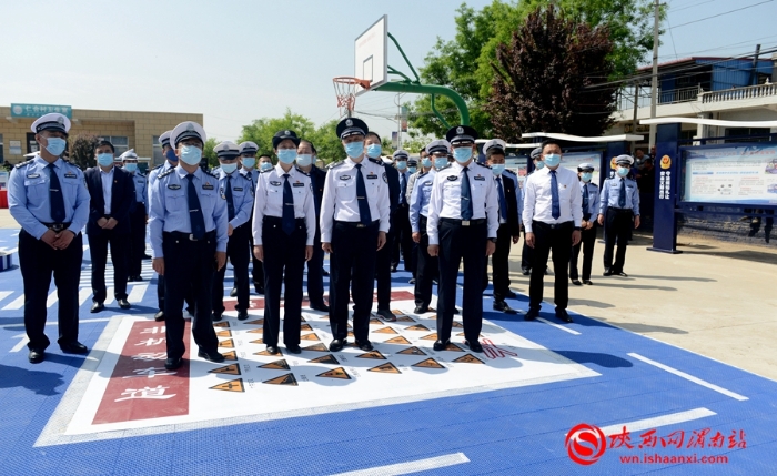 陜西公安交警美麗鄉(xiāng)村行交通安全巡回宣講渭南站活動(dòng)暨電影下鄉(xiāng)啟動(dòng)儀式在富平成功舉辦（組圖）