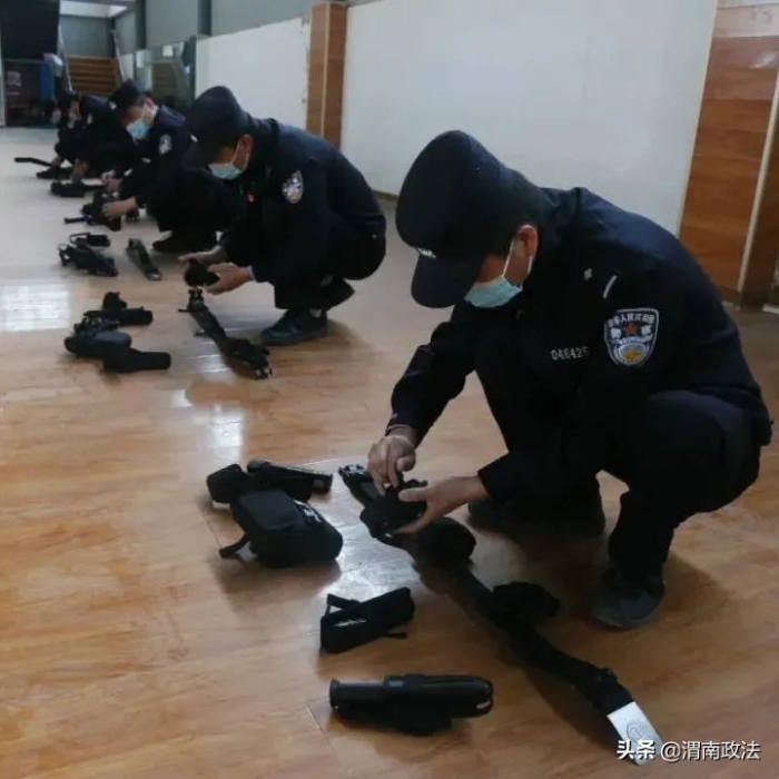 以考促訓 實戰礪兵 渭南全警武器警械集訓月考核送教圓滿成功！