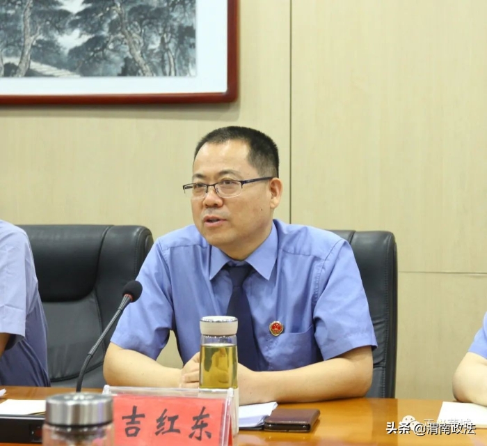渭南市檢察院黨組書記、檢察長殷軍深入蒲城縣檢察院調(diào)研指導(dǎo)工作(圖)