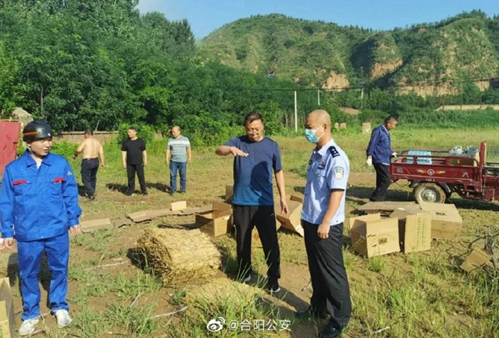 合陽公安集中銷毀2752公斤過期民爆物品。