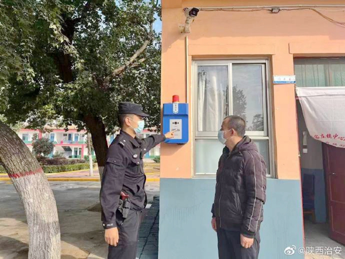 合陽公安同家莊派出所開展校園及周邊安全整治活動。