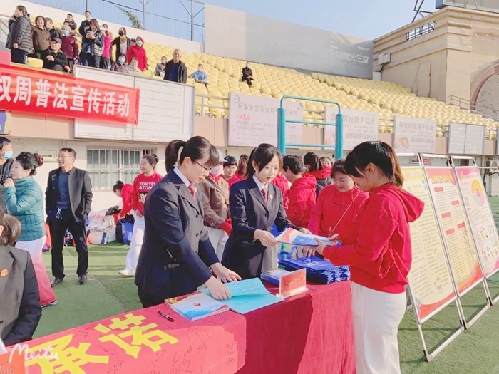 韓城市人民檢察院舉辦“三月婦女兒童法治宣傳月”活動。