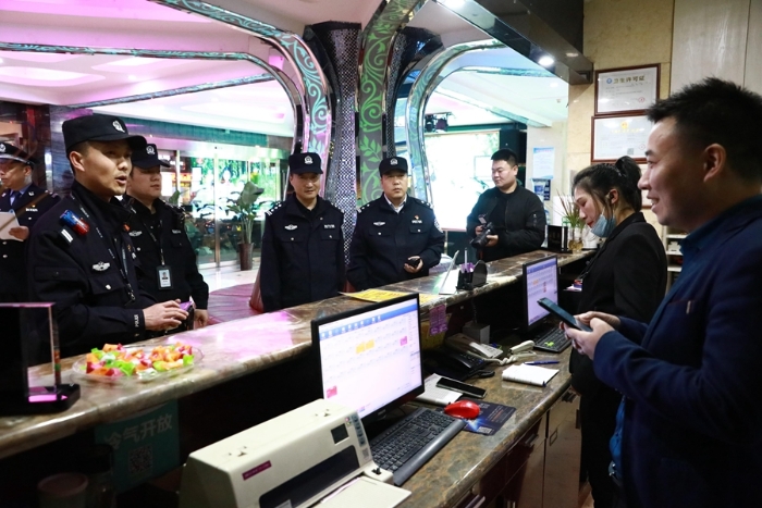 富平公安扎實開展春季社會治安清查整治專項行動。