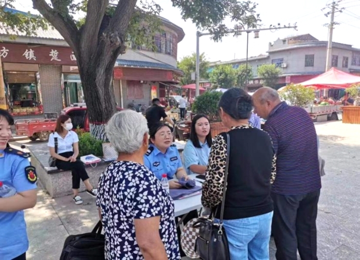 合陽縣司法局積極開展道路交通安全和運輸執法領域突出問題專項整治問卷調查活動。