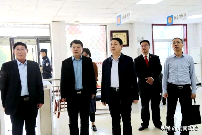 渭南市訴源治理工作領(lǐng)導(dǎo)小組辦公室安排檢查督導(dǎo)全市訴源治理工作。
