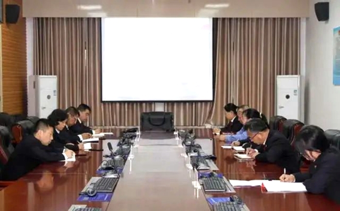 合陽縣人民檢察院召開平安建設(shè)工作推進(jìn)會(huì)。
