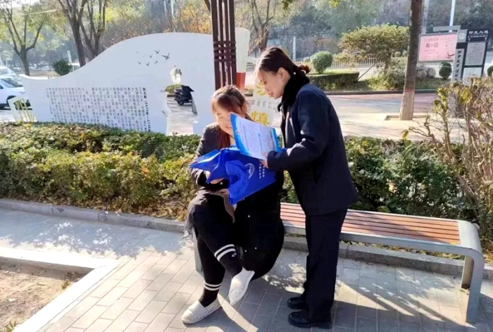 合陽縣人民檢察院開展防范非法集資宣傳活動。