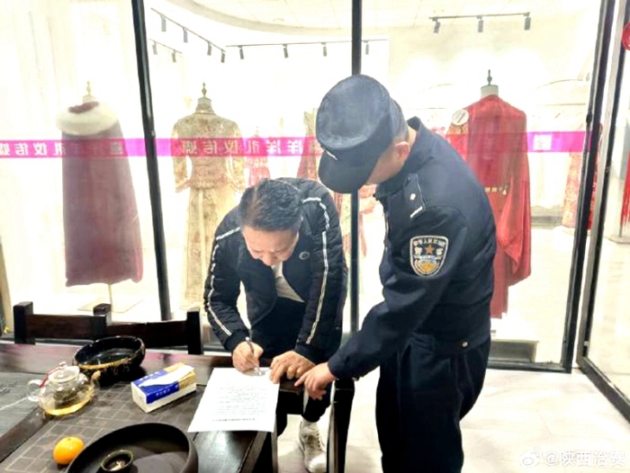 富平公安張橋派出所開展煙花爆竹專項檢查。