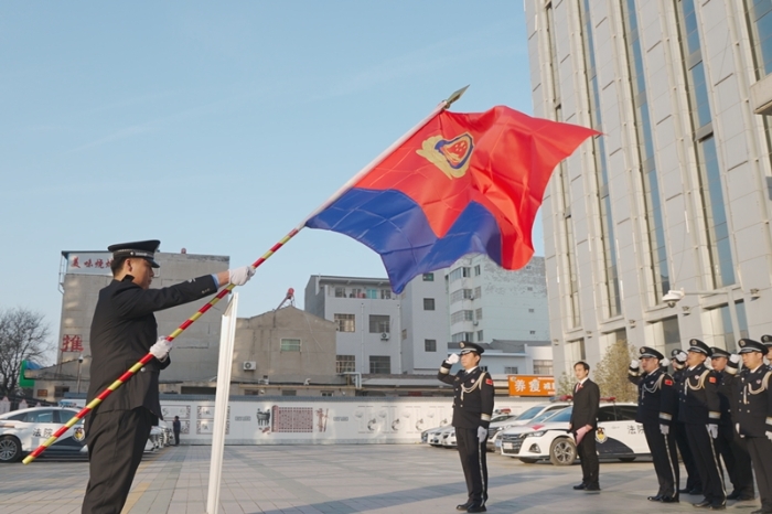 近日，蒲城法院司法警察大隊舉行慶祝“中國人民警察節(jié)”活動。