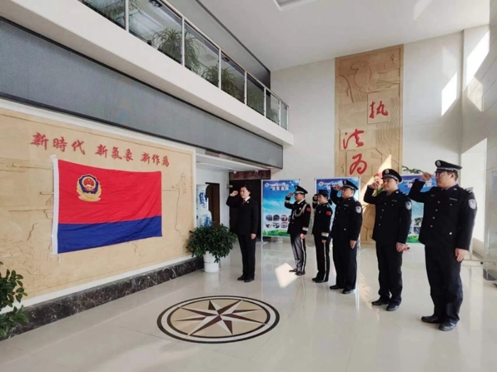 華陰市人民檢察院開展慶祝中國人民警察節(jié)活動(dòng)。