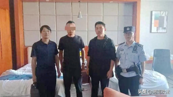 渭南高新公安良田派出所抓獲一名網上逃犯.