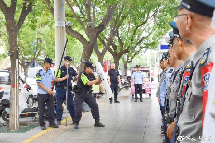 合陽公安組織開展保安行業宣傳日活動.
