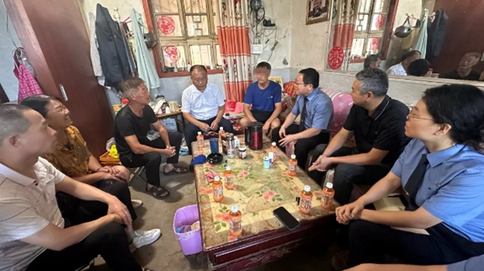 臨渭區檢察院聯合區退役軍人事務局對軍人軍屬開展司法救助。