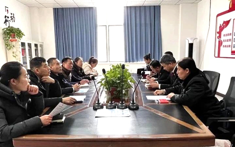 合陽法院黨組成員、審委會專職委員王宏，縣工商聯黨組書記肖曉輝一行到陜西瑞強眾聯科技工貿有限公司走訪調研。