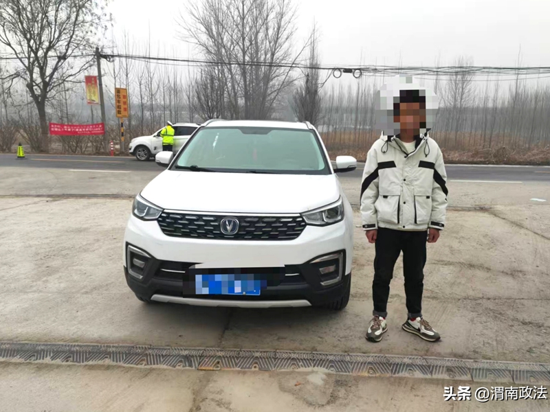 華州交警查處一起酒駕違法行為。