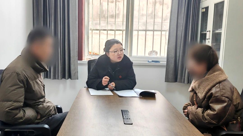 華州區(qū)法院高塘法庭成功調解了一起因戀愛期間的轉賬而引發(fā)的借款糾紛。
