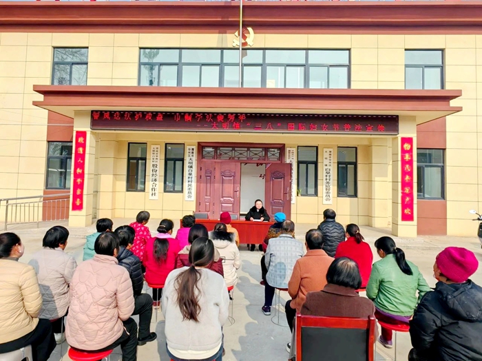 華州區(qū)法院組織開(kāi)展豐富多彩的普法宣傳活動(dòng)。