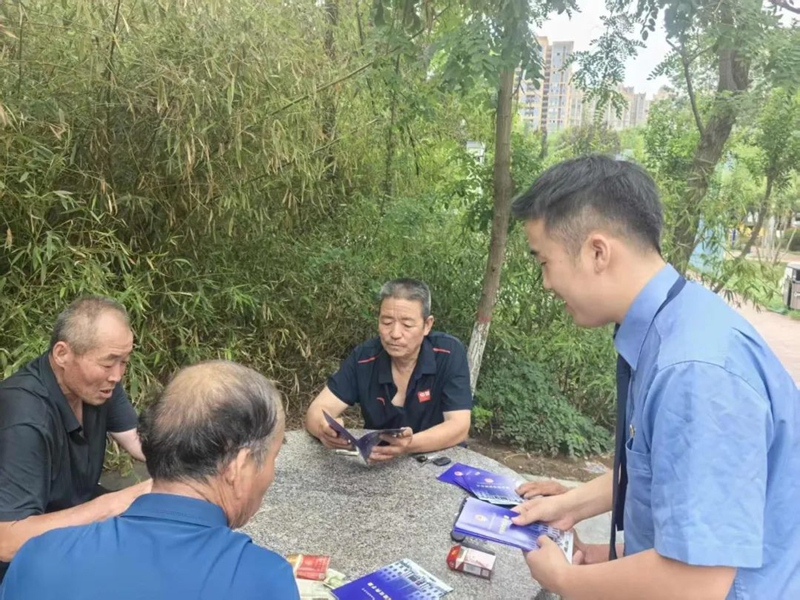 富平縣人民檢察院開展《中華人民共和國反有組織犯罪法》宣傳活動。