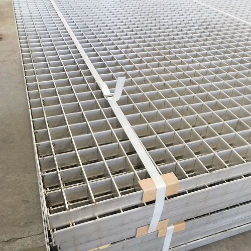 如何辨別劣質(zhì)鋼格板？看這4個(gè)細(xì)節(jié)，避免安全隱患