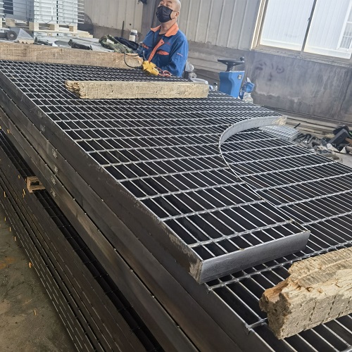 環(huán)保要求下，如何挑選符合標(biāo)準(zhǔn)的鋼格柵產(chǎn)品？