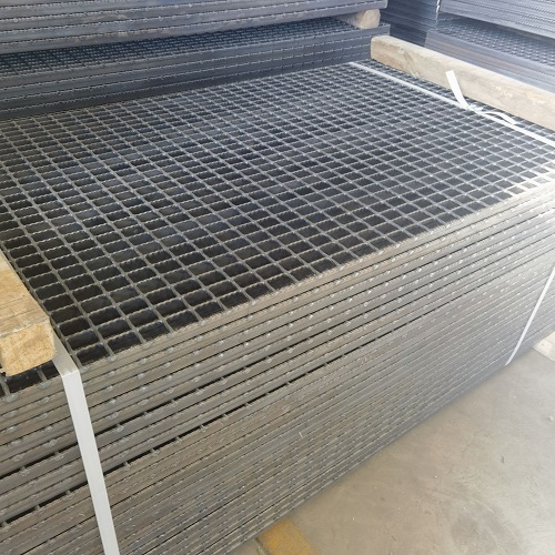 加油站鋼格柵：防爆、防靜電的安全解決方案