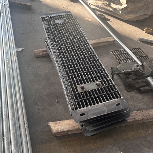 國(guó)內(nèi)鋼格板vs進(jìn)口鋼格板，性?xún)r(jià)比分析