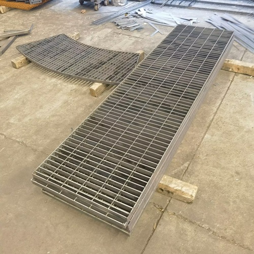 不止工程用！鋼格板在數(shù)據(jù)中心地板的驚艷應用